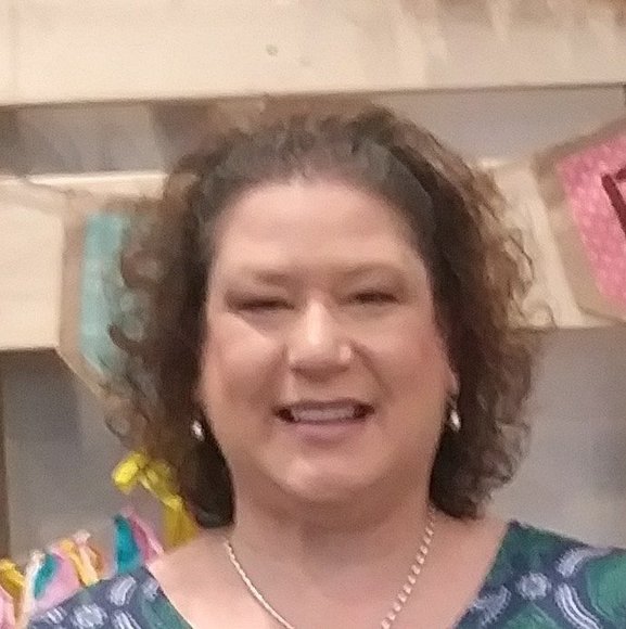 Meet your Posher, Holly - Picture 1 of 1